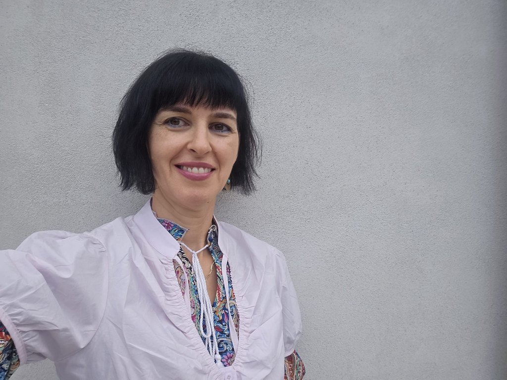 Dr. Elena Corșatea